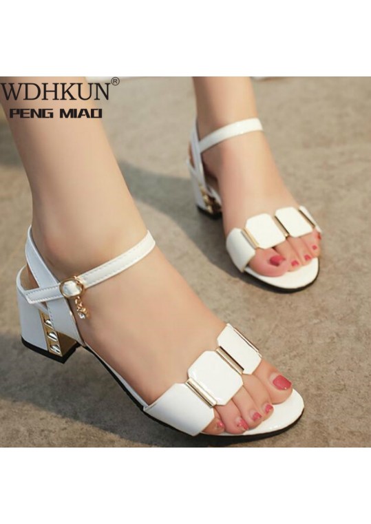 Women Summer Fashion Round Toe Buckle Design Chunky Mid Heel 